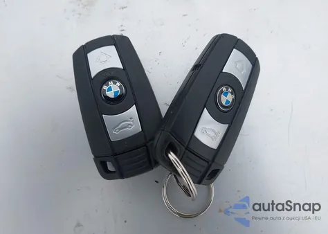 2011 BMW 335I xDrive z USA, uszkodzony, nr VIN WBAKF9C56BE619899